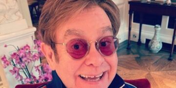 Onze gedachten zijn momenteel bij Elton John (78)