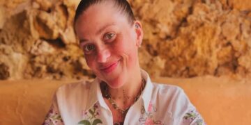 Drama voor actrice Esmée van Kampen: relatie voorbij kort na geboorte dochter