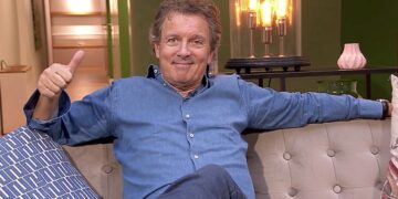 Gezinsuitbreiding voor Robert ten Brink (68): “Livia is geboren”