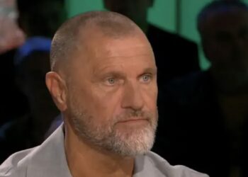 Onze gedachten zijn momenteel bij John de Wolf (62)