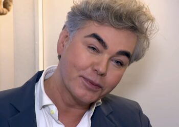 Screenshot - Info Vandaag Flinke bonje in Urk!: Teun haalt keihard uit naar Greetje