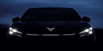 Je ziet steeds meer lichtgevende logo’s op de weg, mag dat wel? Dit is het antwoord!