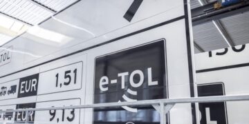 Nieuwe E-tol op A24 blijkt goudmijn aan boetes: 200.000 stuks uitgeschreven: ‘Pure afzetterij door de overheid’