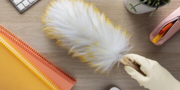 Gebruik jij nog een plumeau? Dit is waarom je daar vandaag nog mee moet stoppen!