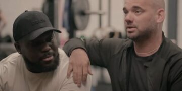 Wesley Sneijder geschrokken na bezoek oud-ploeggenoot Royston Drenthe in ziekenhuis: “Niet de Royston die ik ken”