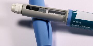 A semaglutide injection pen is shown.