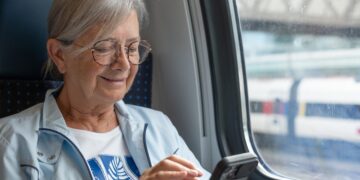 60 jaar of ouder? Op deze manieren reis je goedkoper met de trein