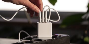 Stop sluipverbruik: deze 5 apparaten staan uit, maar kosten je nóg steeds bakken met geld