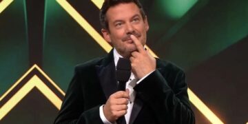 The Masked Singer veroorzaakt felle discussie na wel een hele rare keuze…