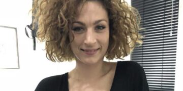 Drama: ‘Eva van de Wijdeven zwerft dakloos rond in de buurt van Apeldoorn, kindje zit bij vader’