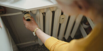 Experts waarschuwen: zet je verwarming ’s nachts vooral NIET onder deze temperatuur