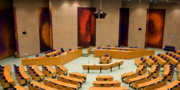 Tweede Kamer grijpt in: dit gaat er veranderen aan de achternaam van jouw kind(eren)!