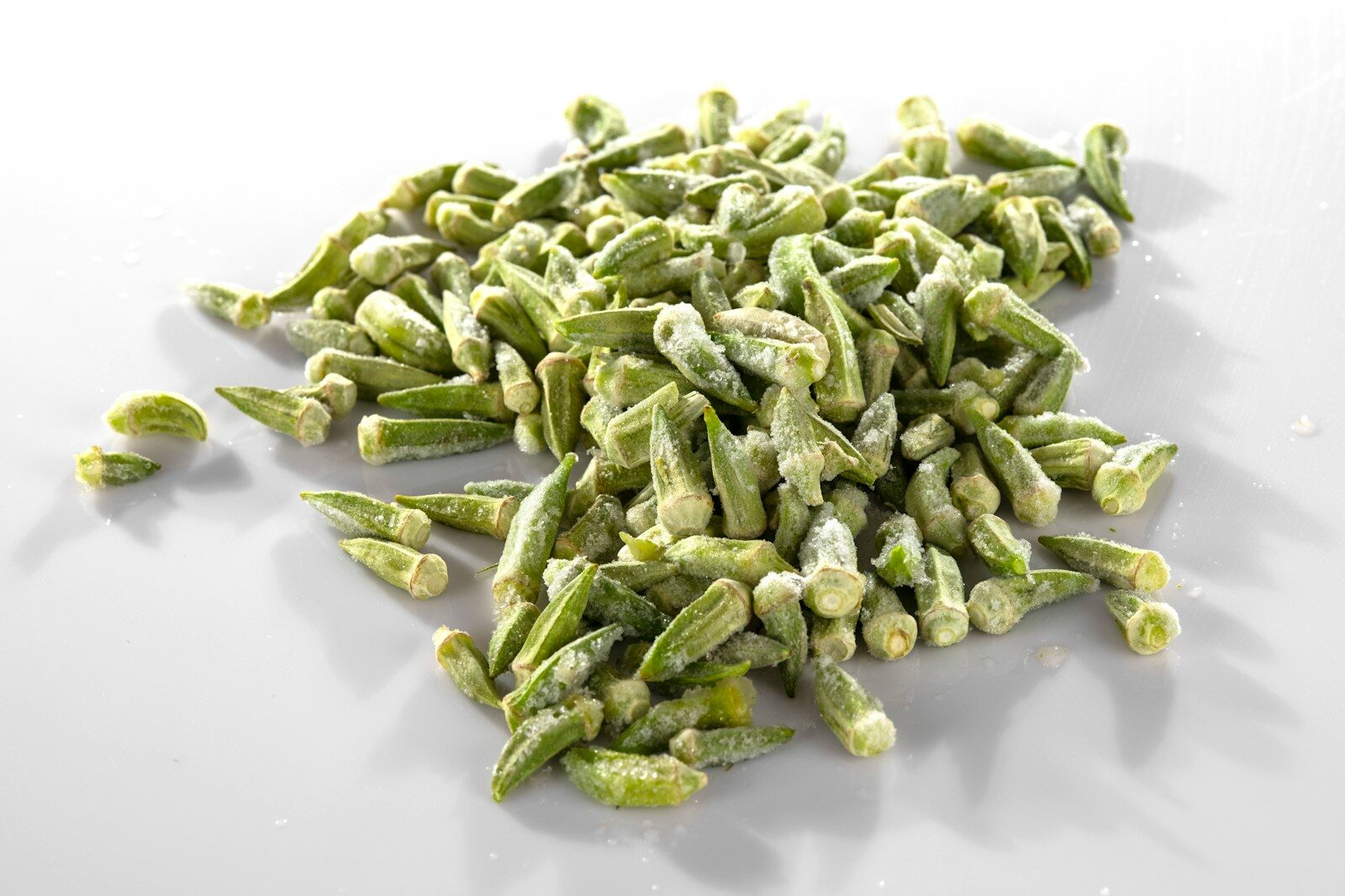 Photo by engin akyurt - Info Vandaag Green vegetable on white table