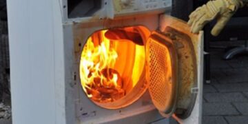 Brandweer adviseert: vergeet dít klepje van de droger niet schoon te maken, het kan woningbrand voorkomen (veel mensen vergeten dit)