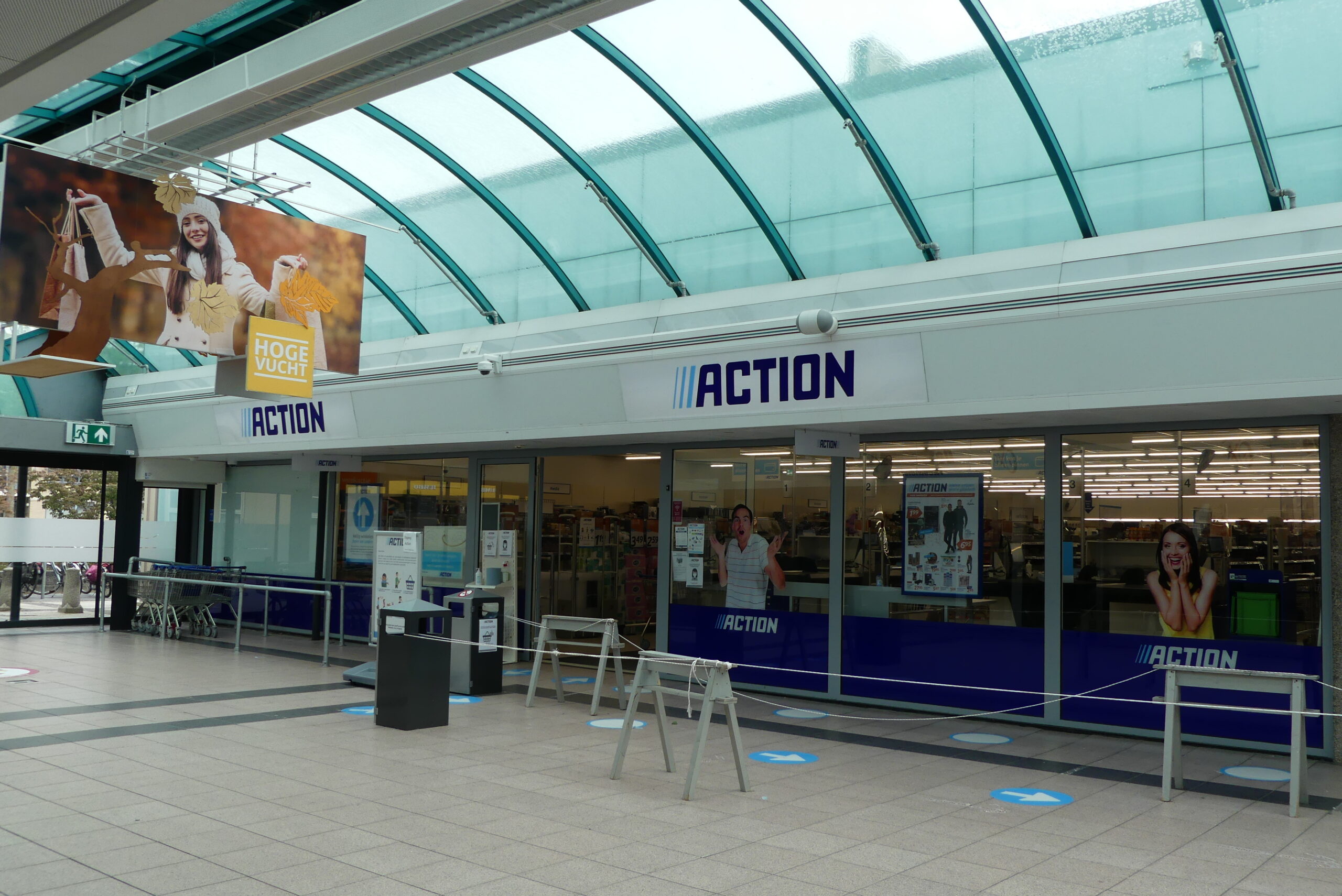 Winkels Winkelcentrum Hoge Vucht P1520588 - Info Vandaag