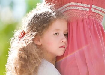 Dit zijn de zeven opvallende signalen waaraan je herkent dat je kind hoogsensitief is