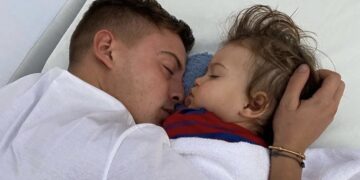 Lil Kleine doet boekje open over zijn zoontje: “Herkent mij niet”