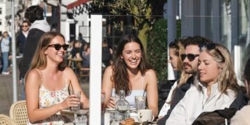 Vanaf welke temperatuur moet je je insmeren? Dit is het verrassende antwoord (en vanaf déze temperatuur word je bruin)