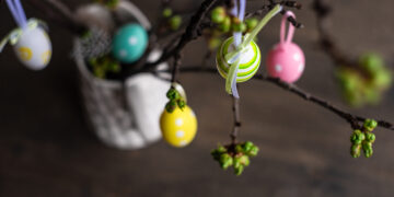 Met dit makkelijke trucje blijven jouw paastakken veel langer mooi