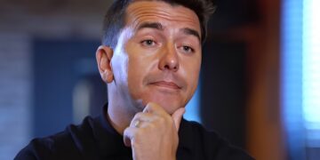 Binnenkijken: zo leeft Jan Smit nu zonder Liza – en het ziet er pijnlijk leeg uit