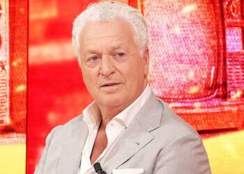 Het escaleert compleet bij Shownieuws… en dit ging écht te ver