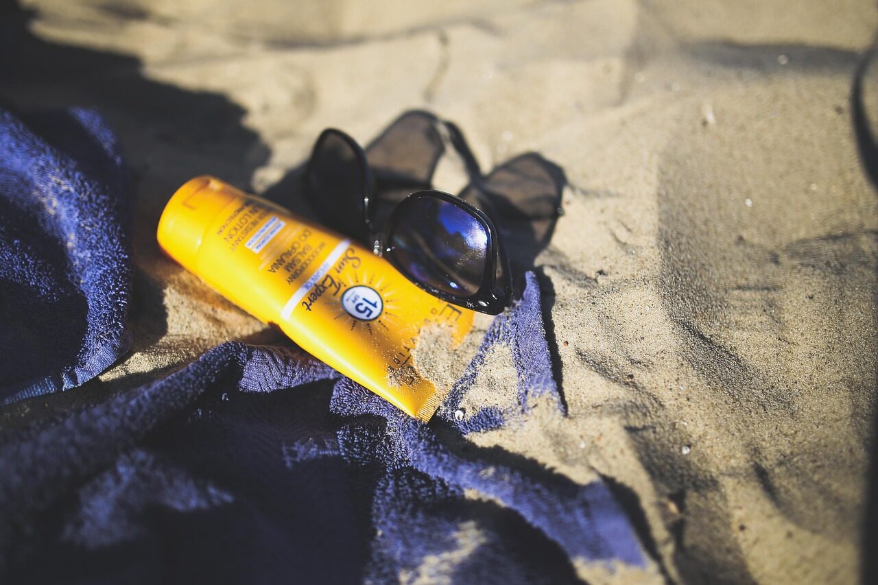 sun, sunblock, sun block, balm, nature, creme, beach, summer, vacation, holiday, sand, sunglasses, towel, brown sun