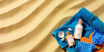 Kun je zonnebrandcrème van vorig jaar nog gebruiken?