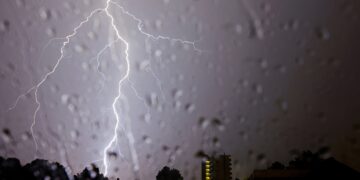 Heel Nederland krijgt te maken met noodweer: hier wordt het het heftigst