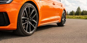 Strengere verkeersregels in Europa: Foute banden kunnen je in dit land 1.730 euro kosten