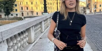 ZIEN: gravin Eloise helemaal klaar met al het kritiek in de media en reageert geniaal!