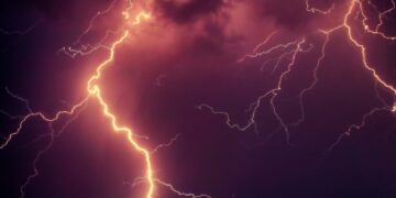 time lapse photo of lightning