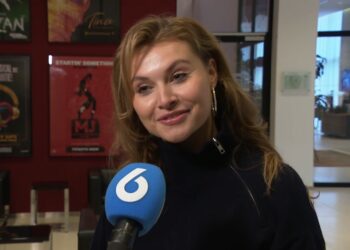 Vajèn van den Bosch (28) deelt emotioneel bericht op Instagram